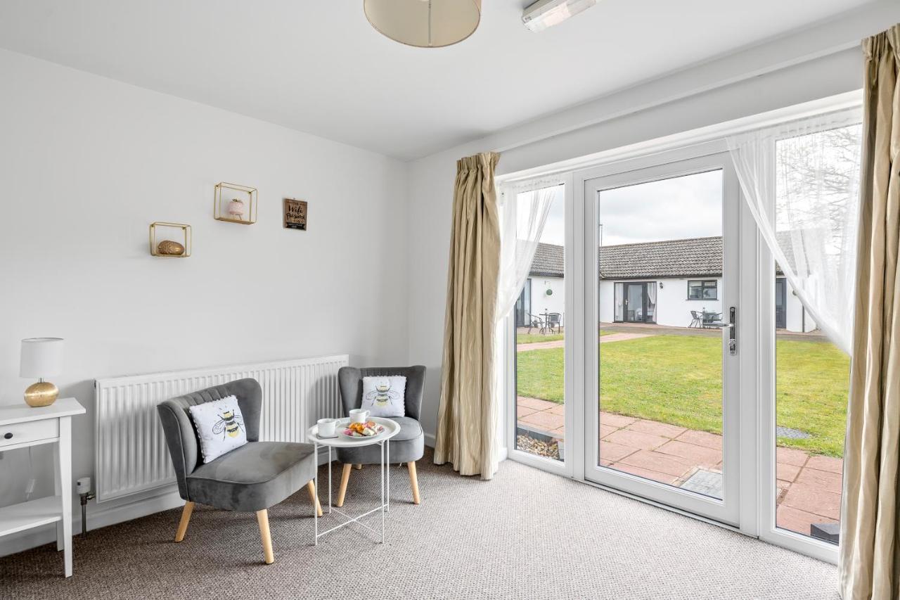 Number 5 - Lytton Tree Lodge, Reydon, Southwold Exterior foto